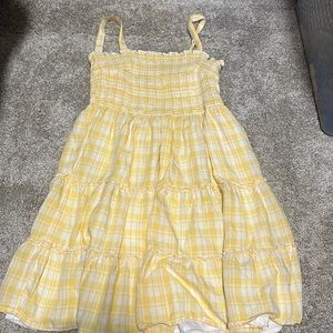 Women’s Hollister babydoll white and yellow dress. Size M.